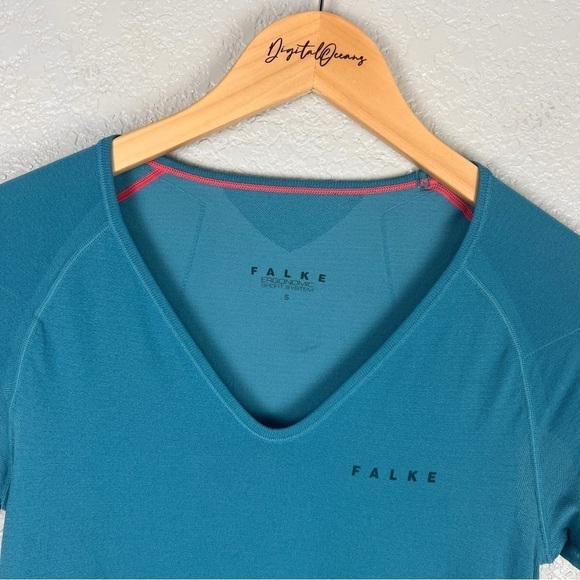 Falke Performance Top, Sky Blue - EUC, Lightweight, Layer, V-Neck, Short Sleeve - Picture 3 of 8